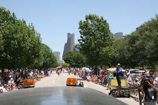 2006_ArtCar_3_Parade 332 